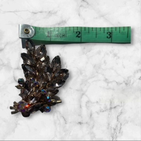 1950's Vintage Aurora Borealis Large Pink Hue Rhinestones Women's Brooch - Picture 5 of 5